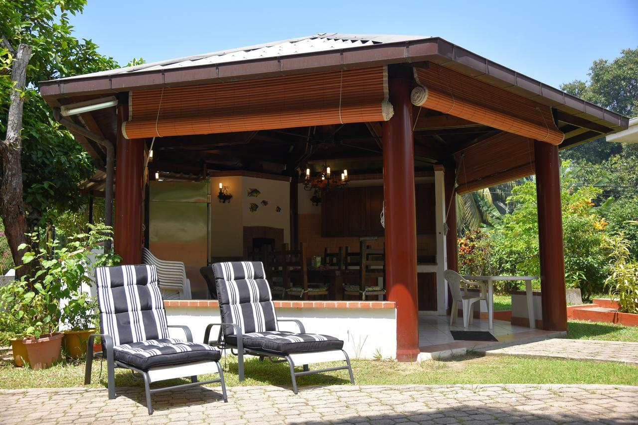 Jessies Guest House Seychelles Beau Vallon  Luaran gambar